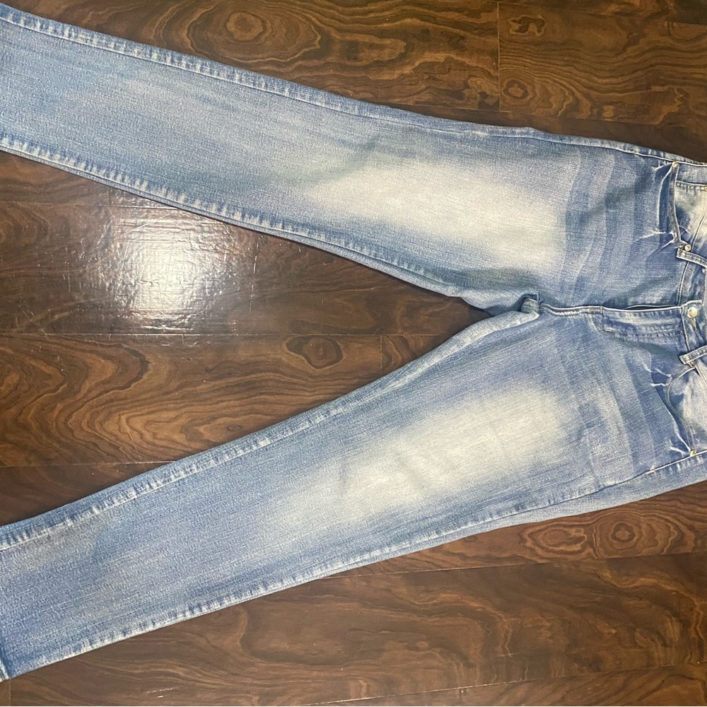 Blue Straight Leg Jeans with Vintage Fading